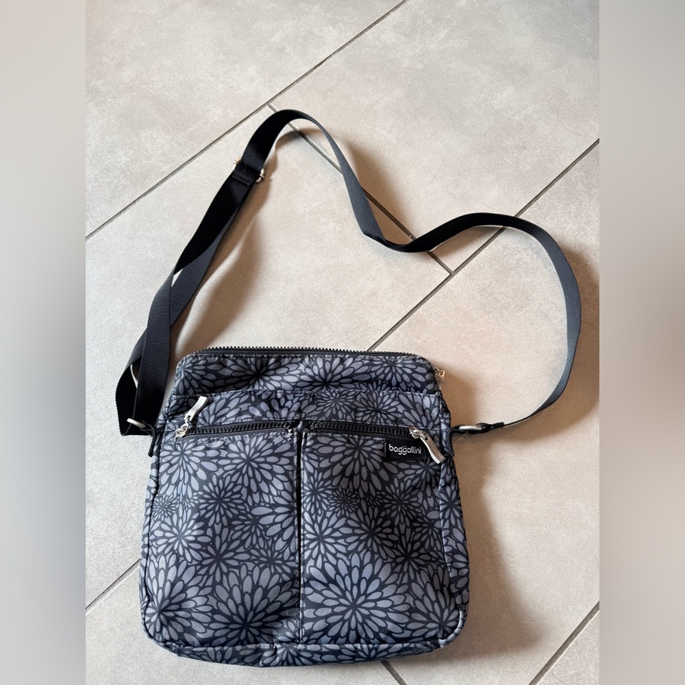 Baggallini Black Floral Crossbody Bag